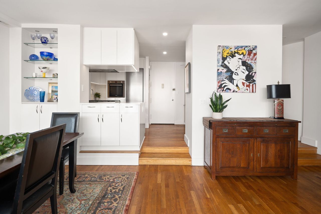 250 W 88th Street 802