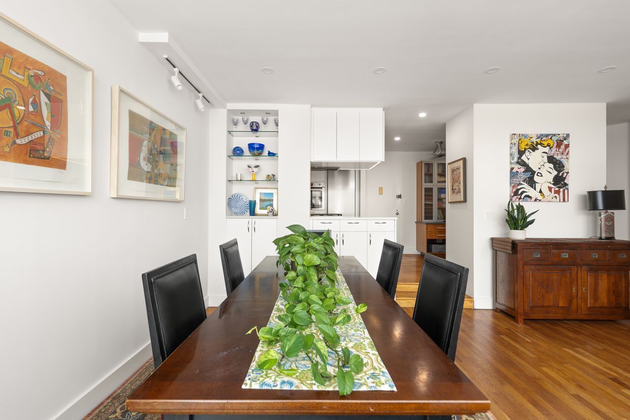 250 W 88th Street 802