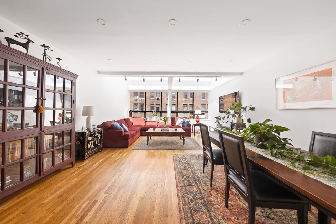 250 W 88th Street 802