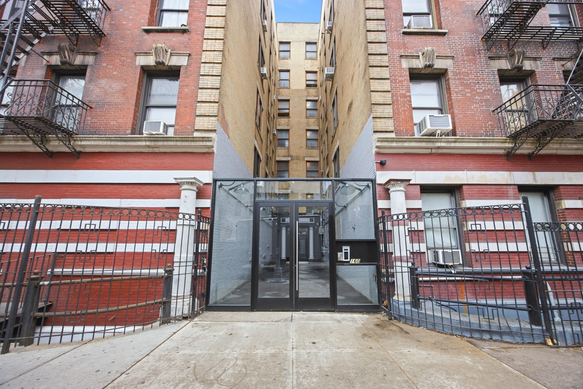 4260 Broadway 104