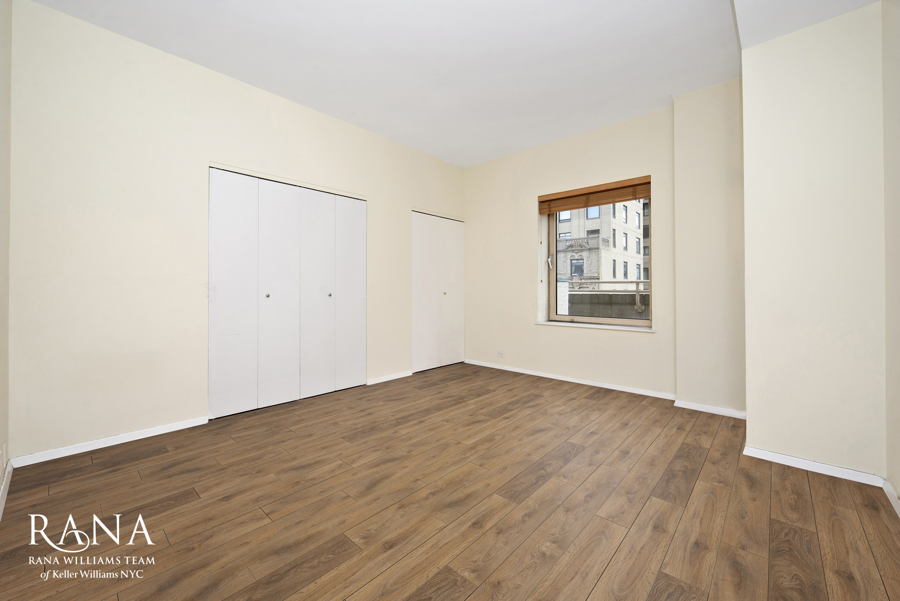 106 Central Park S 22G