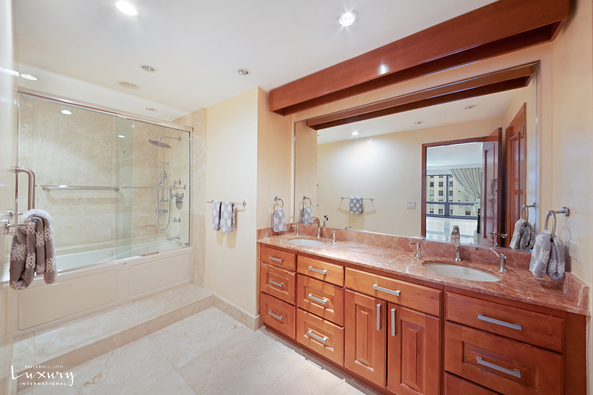 721 Fifth Avenue 36DE