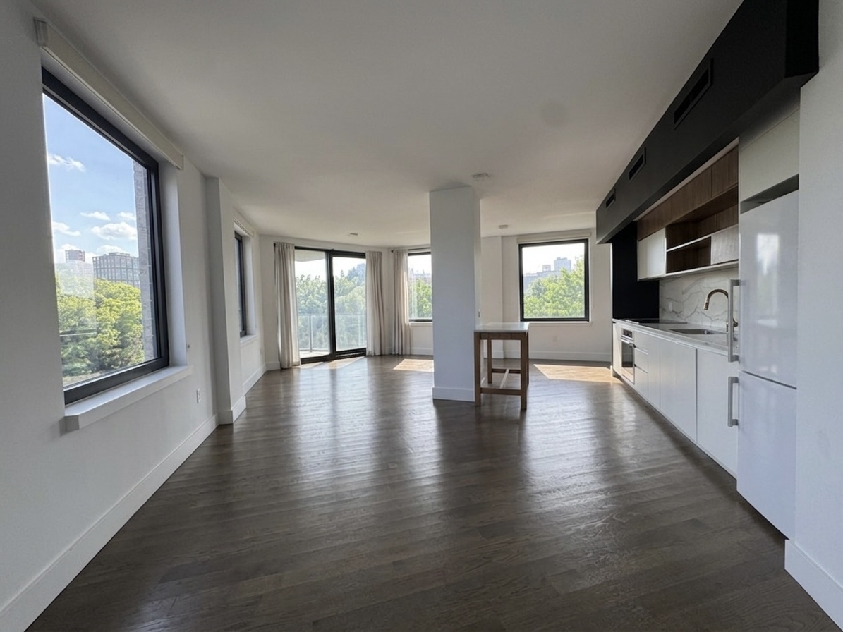 125 Borinquen Place 401