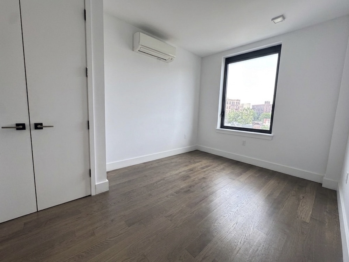 125 Borinquen Place 401