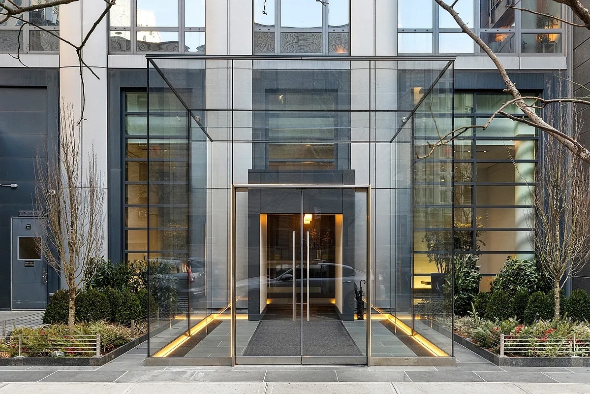 310 W 52nd Street 6E