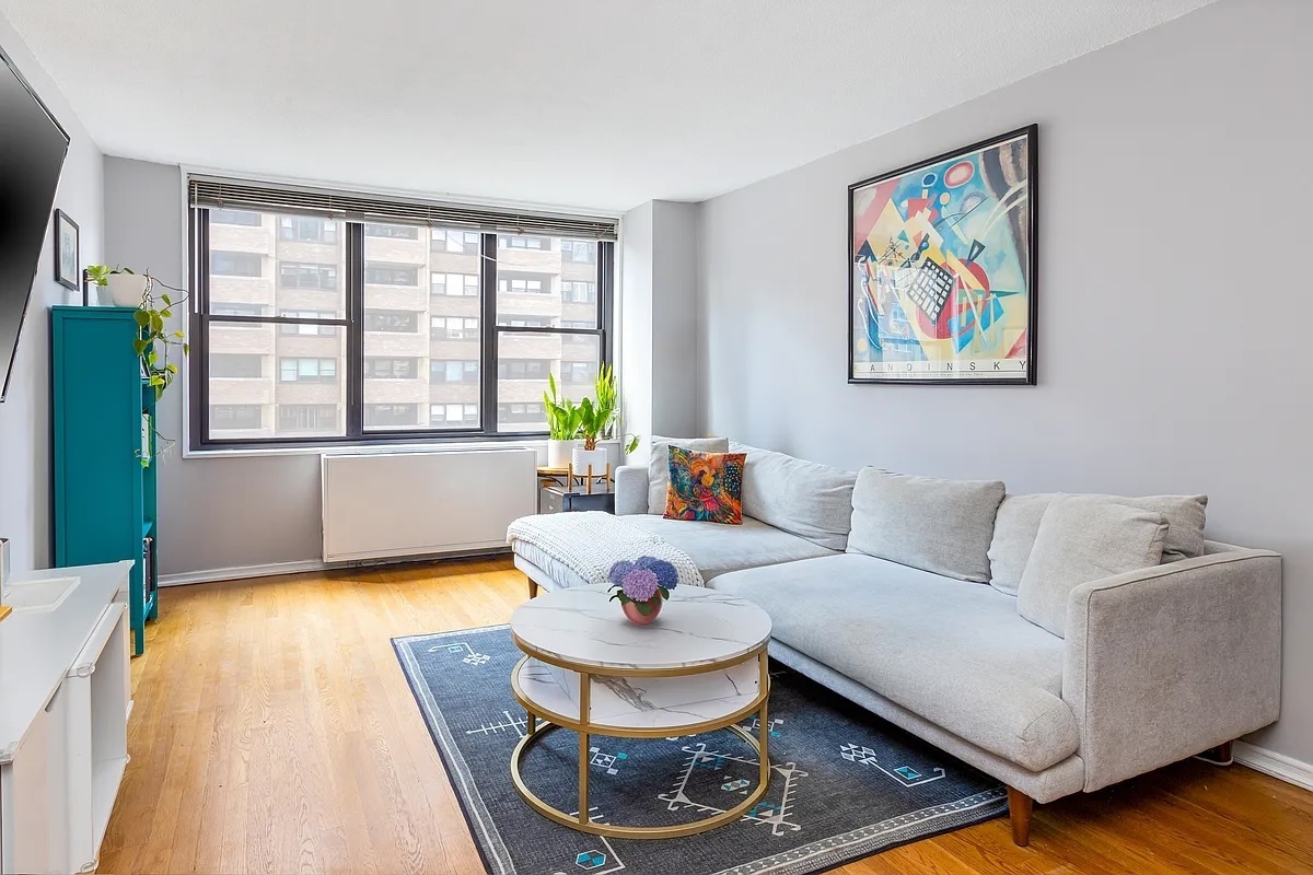 301 E 87th Street 8C