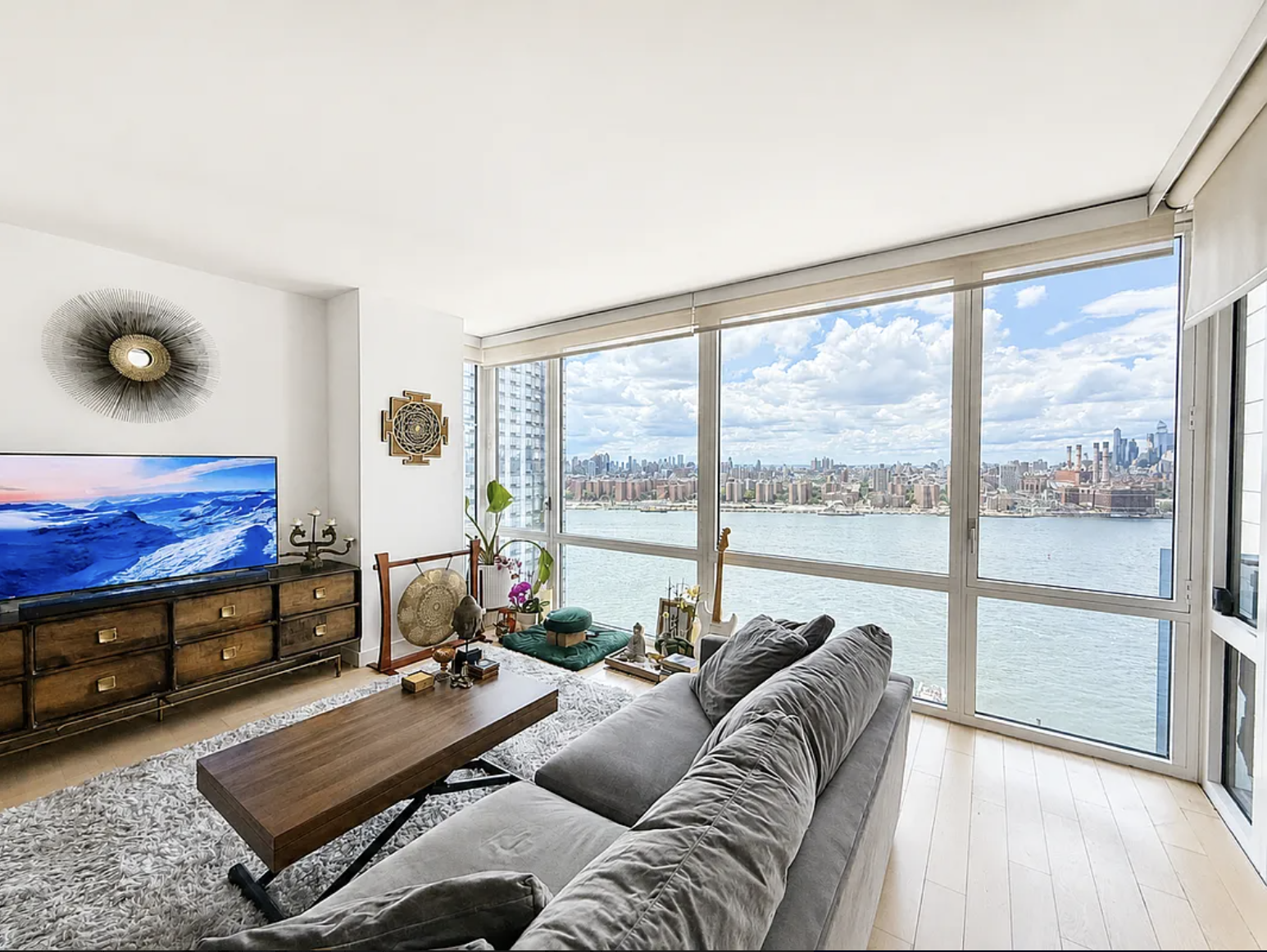 22 N 6th Street 25L
