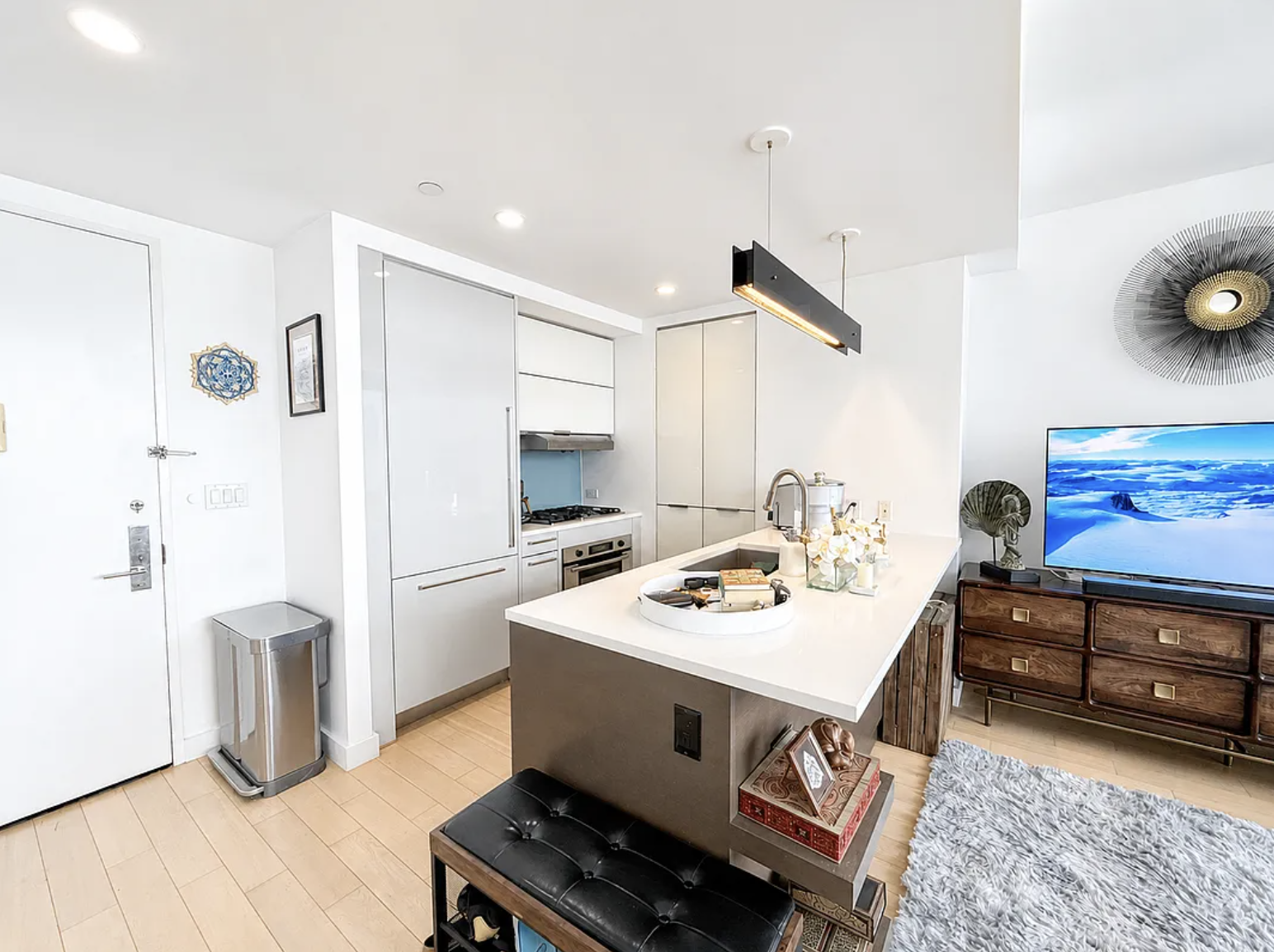 22 N 6th Street 25L