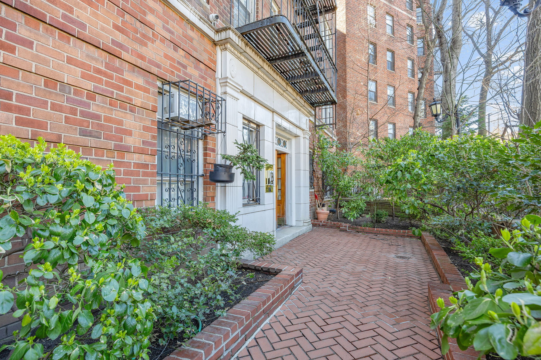 25 Minetta Lane 2F