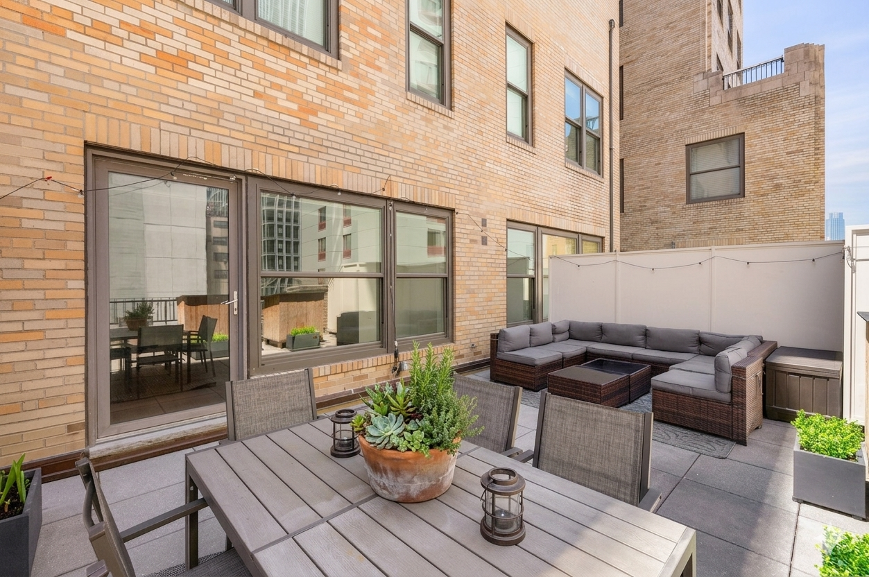 88 Greenwich Street 1110