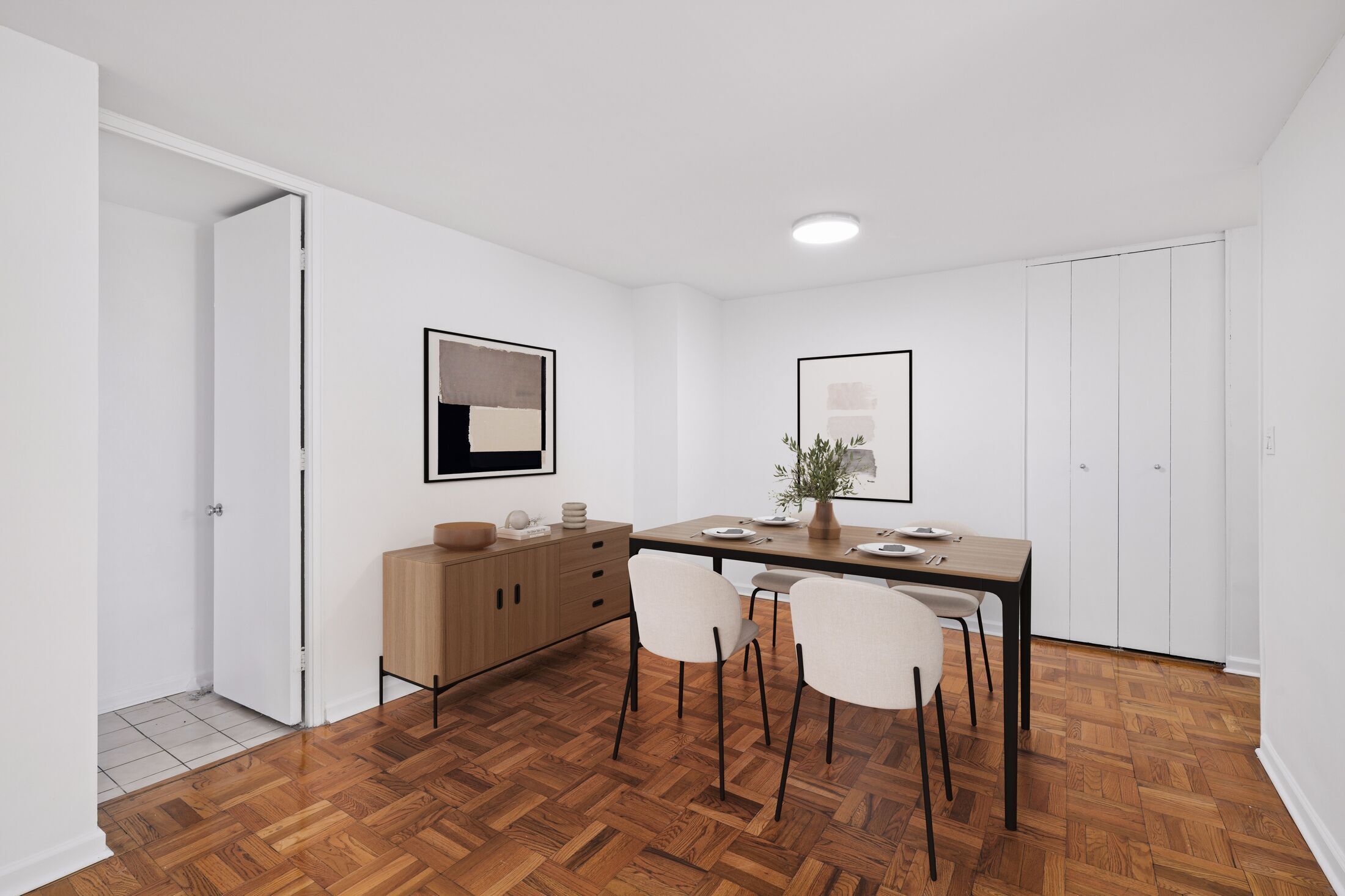 300 E 40th Street 6C