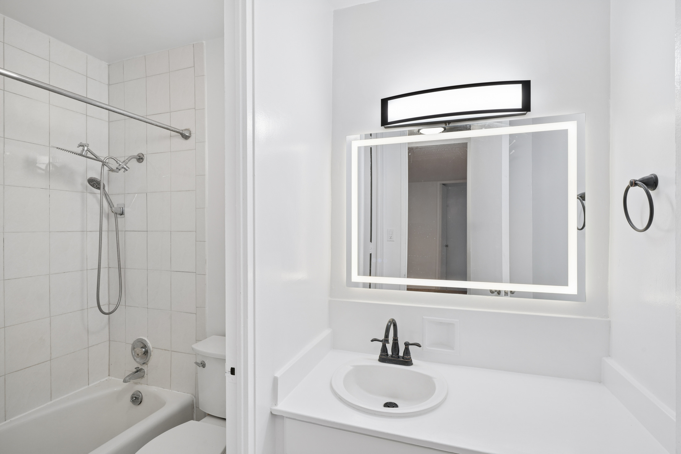 300 E 40th Street 6C