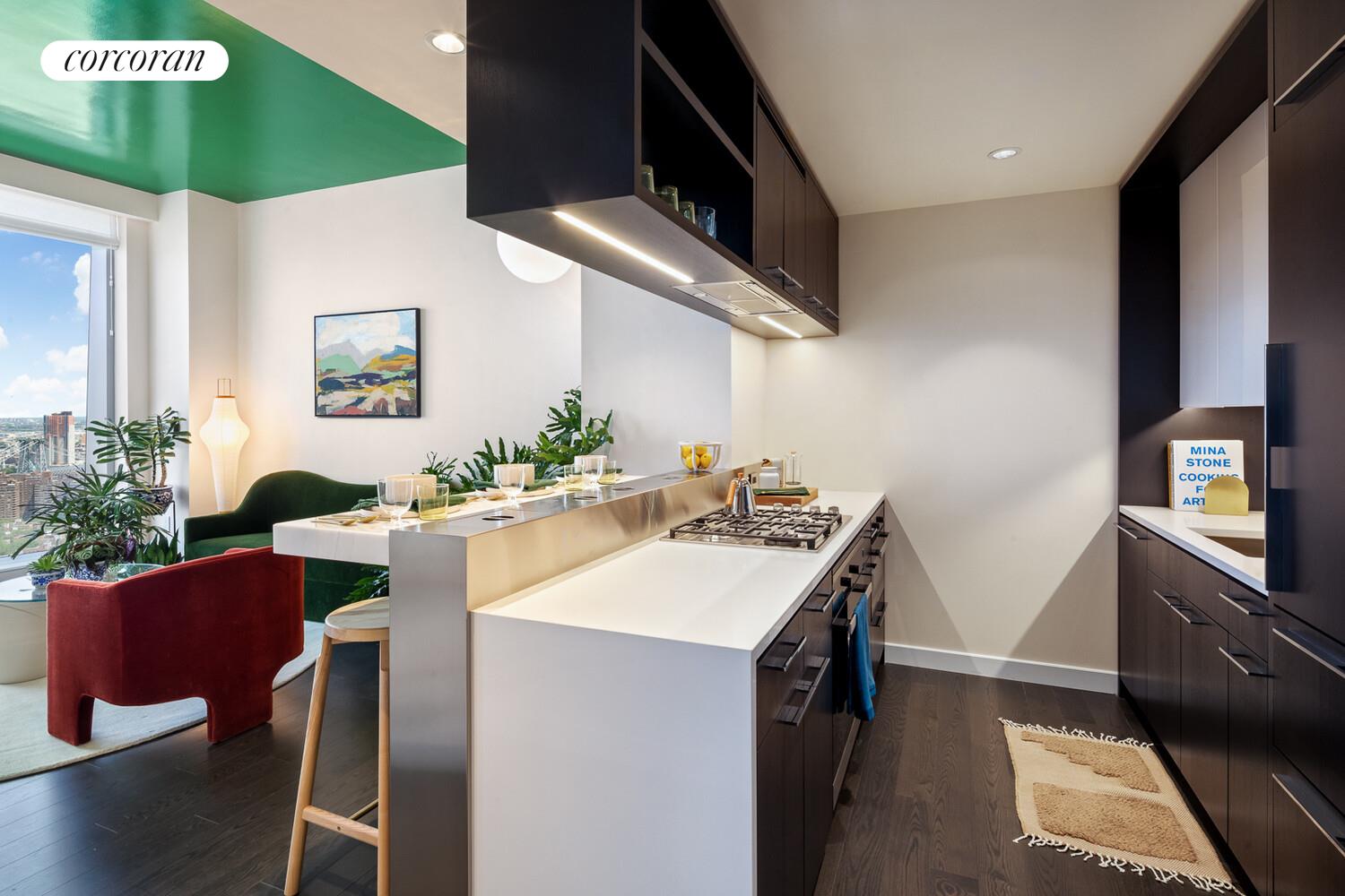 252 SOUTH Street 68F