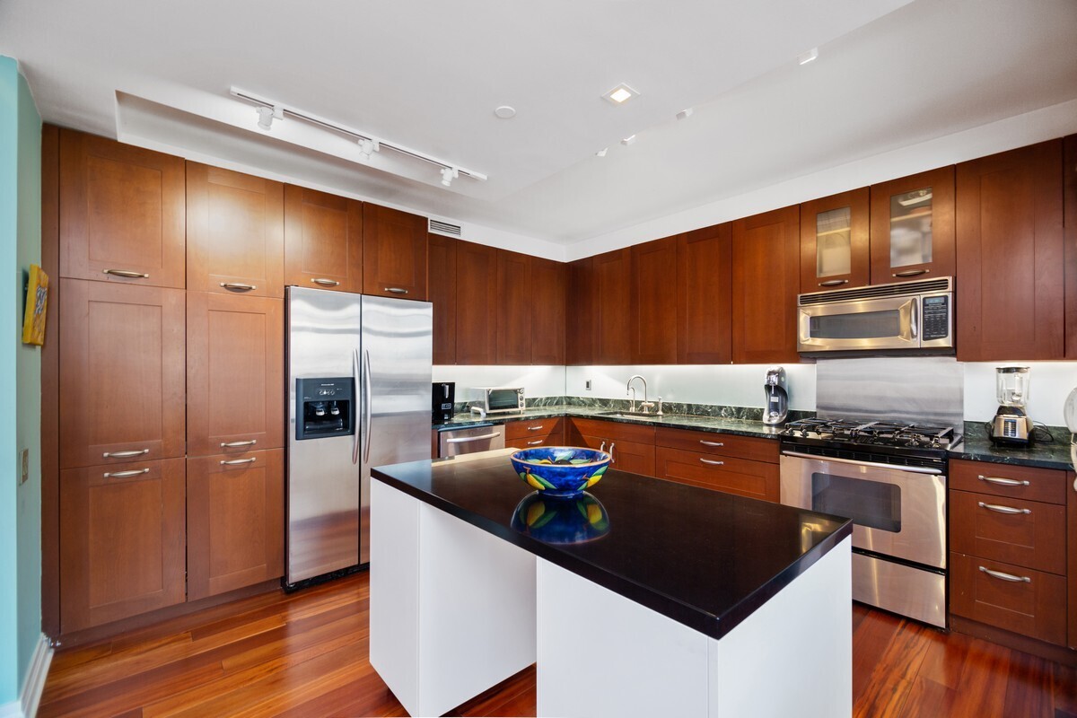 272 W 107th Street 11C
