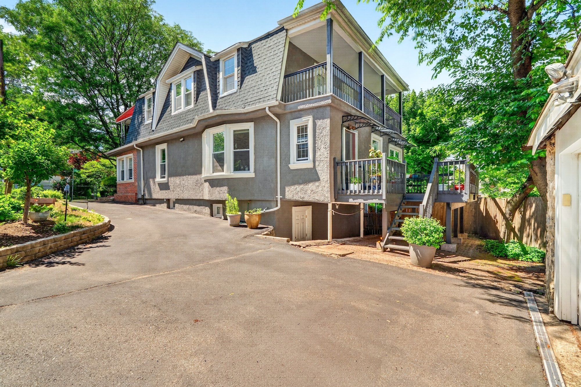 5646 Post Road