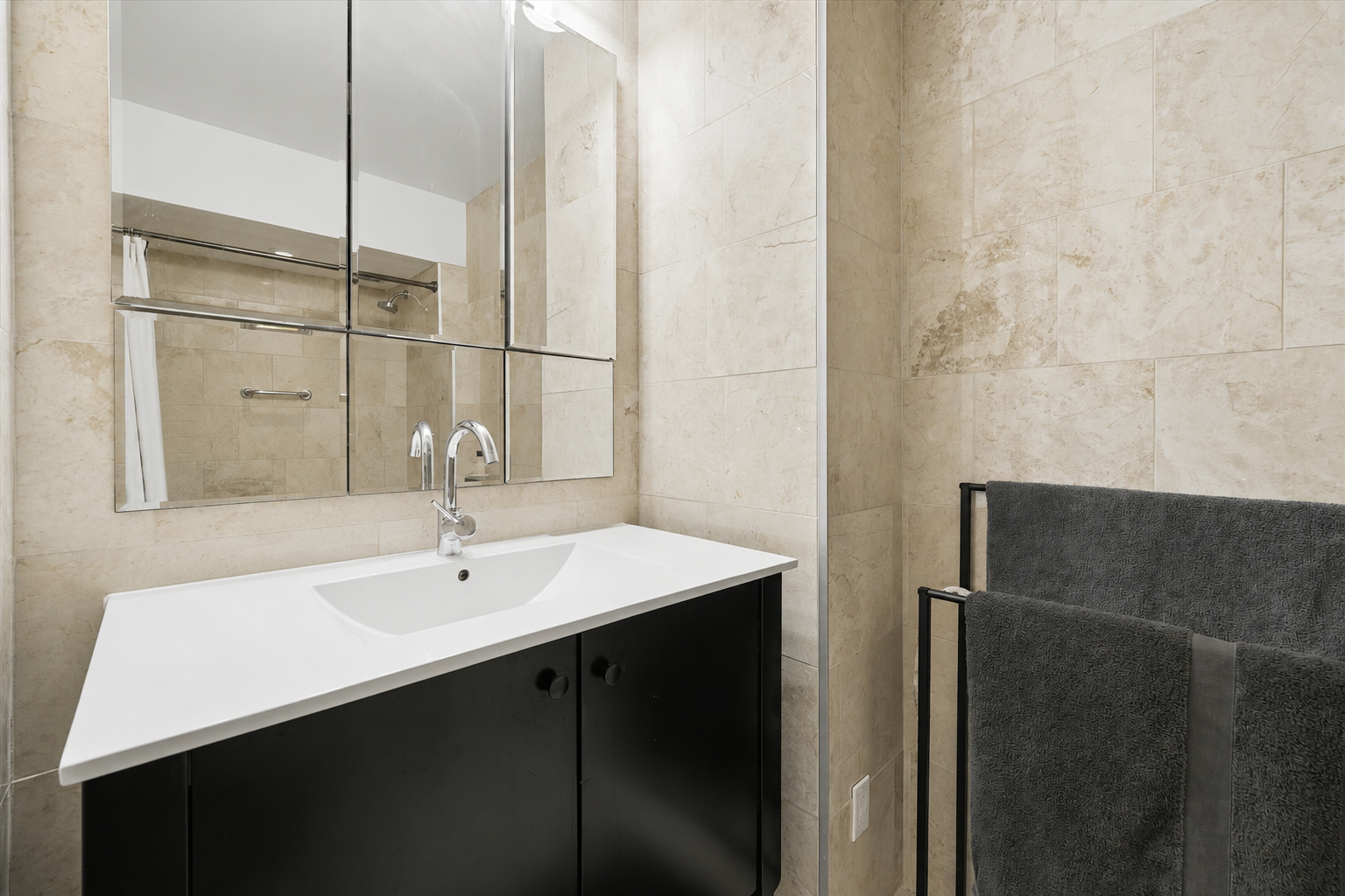 309 E 49th Street 11C