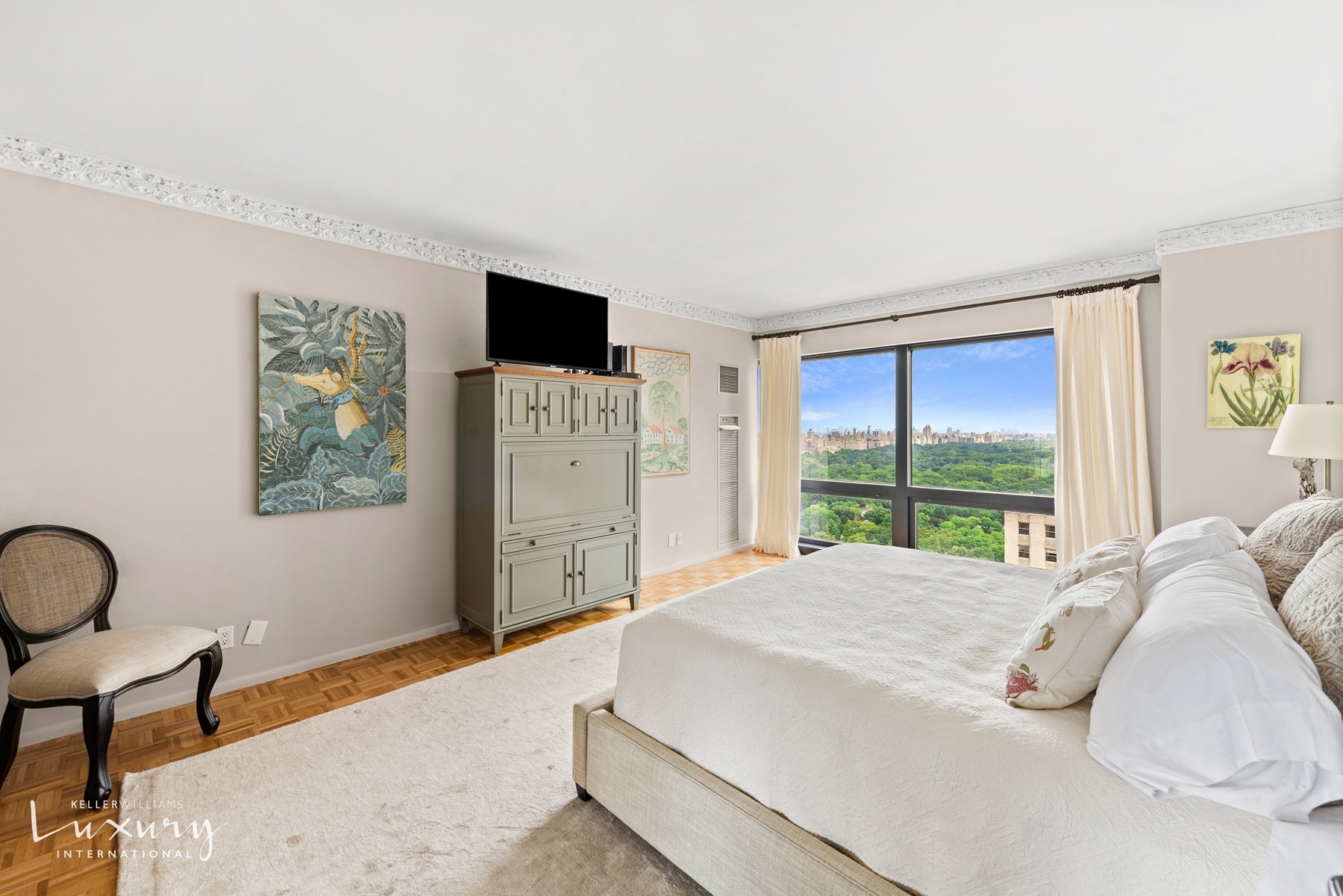 721 Fifth Avenue 37E