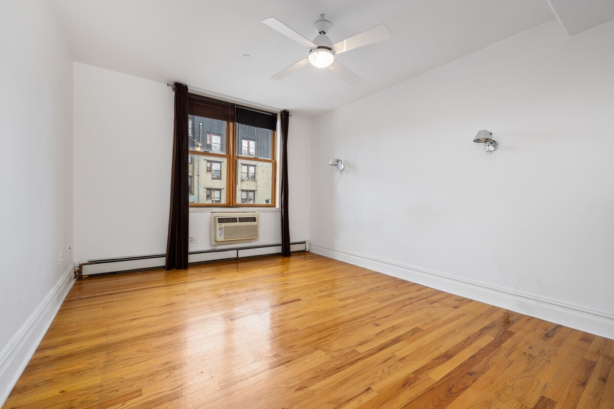 299 Bedford Avenue 4C