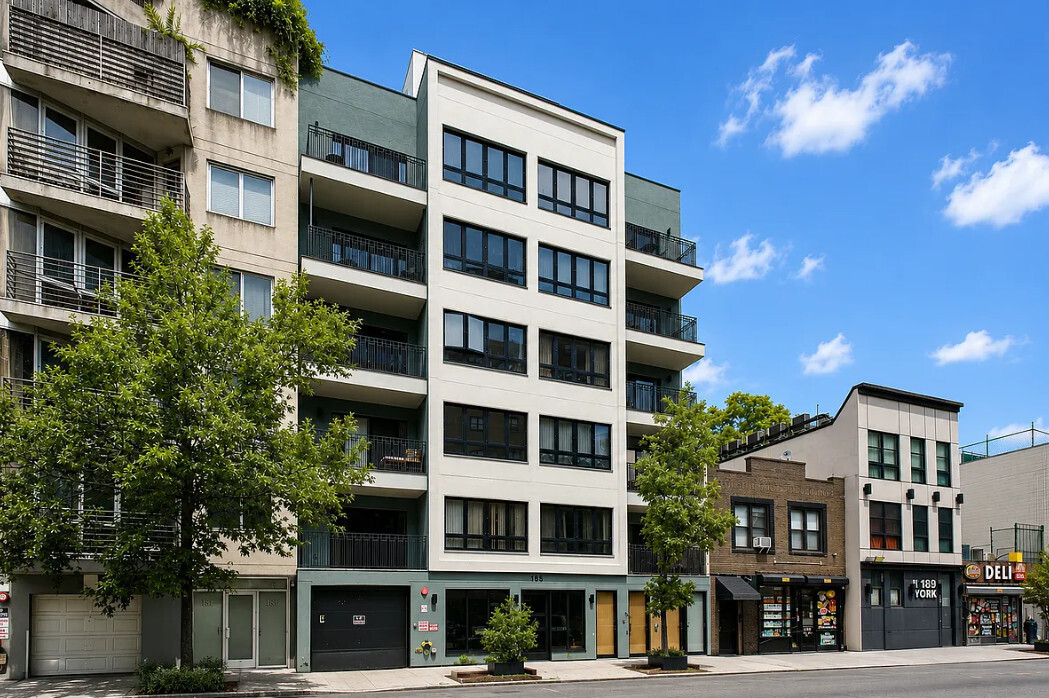 185 York Street 3C