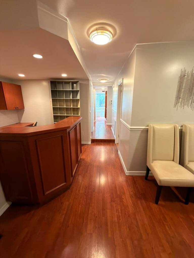 155 W 68th Street 227 New York City Ny Us 10023 Rls20104593