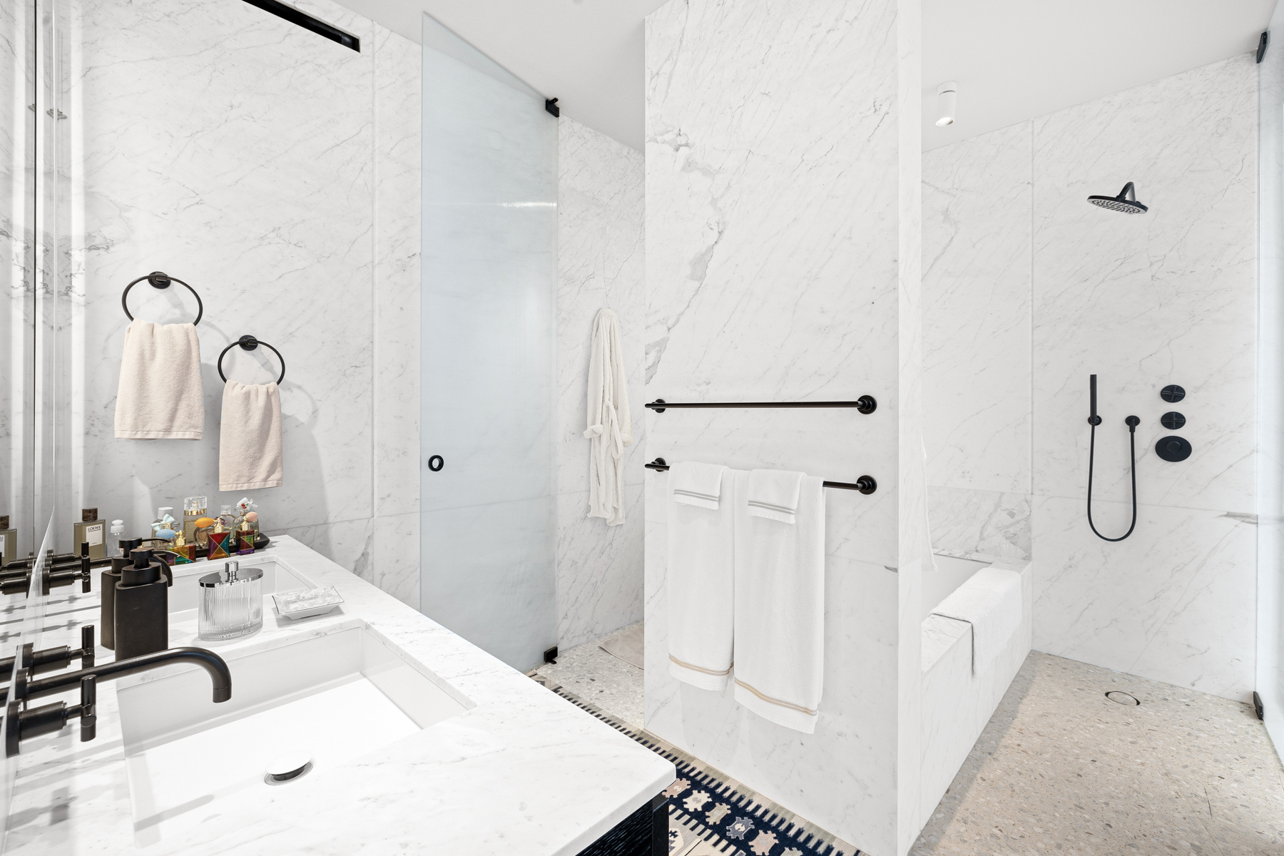 16 W 40th Street 27B