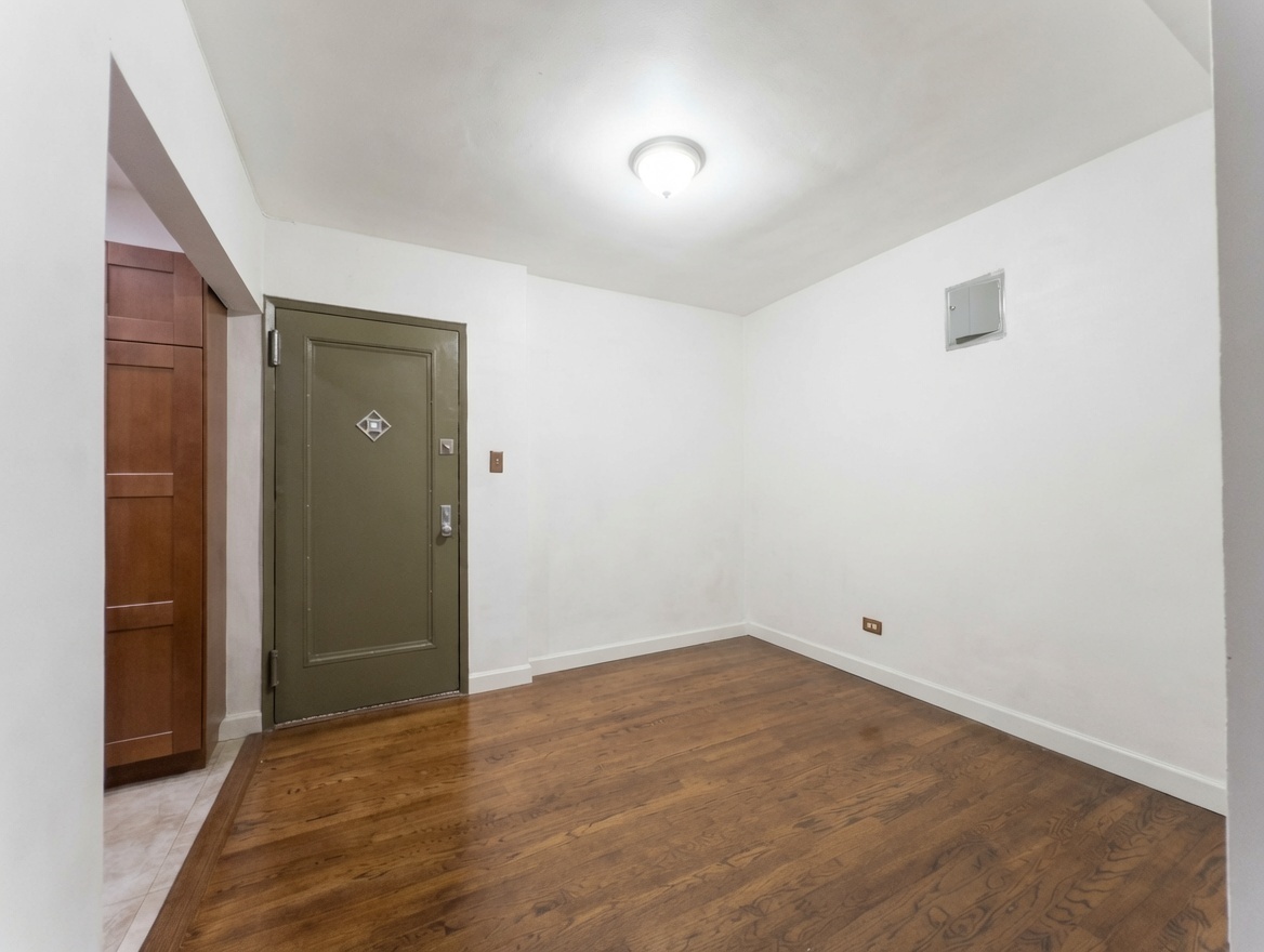 3535 Kings College Place 1E