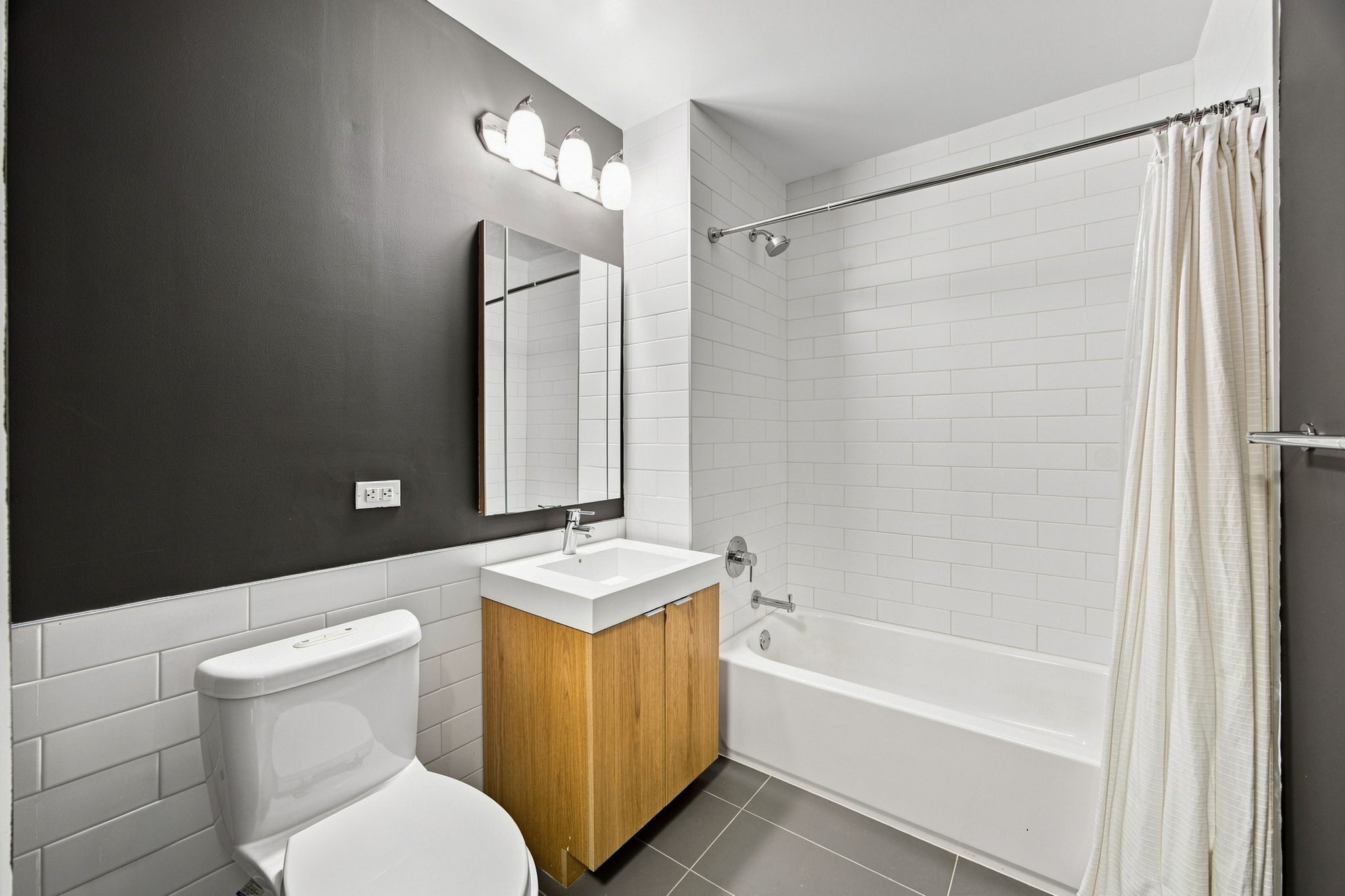 8 Vanderbilt Avenue 3A