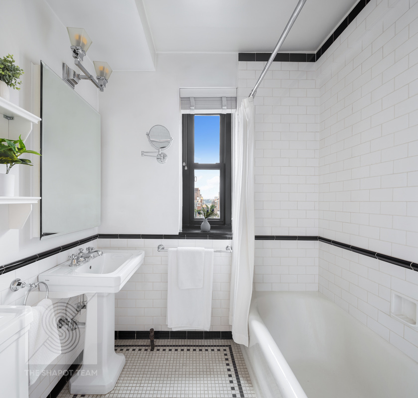 300 W 23rd Street 14AB