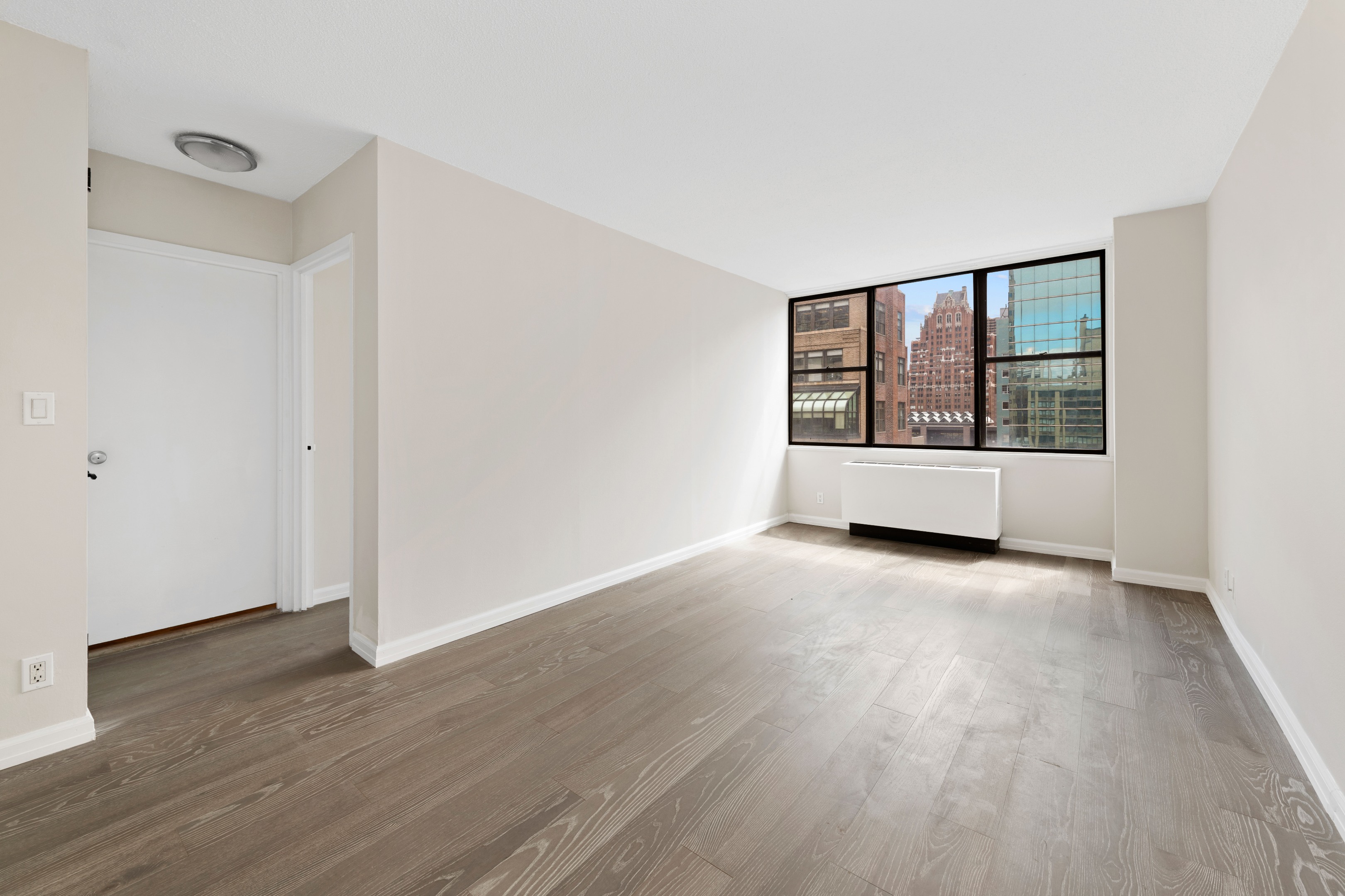 301 E 45th Street 20C