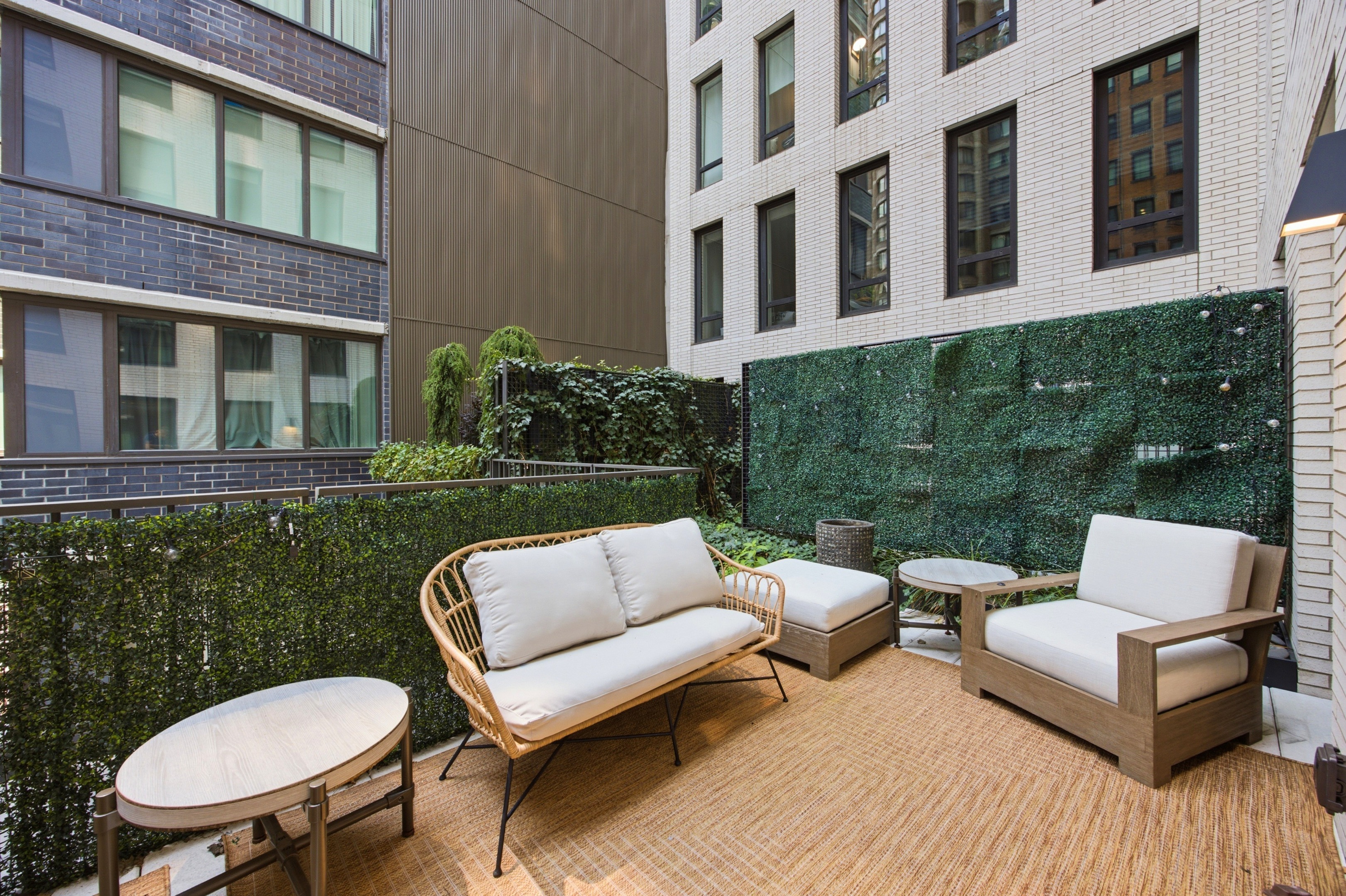 15 W 61st Street 3F