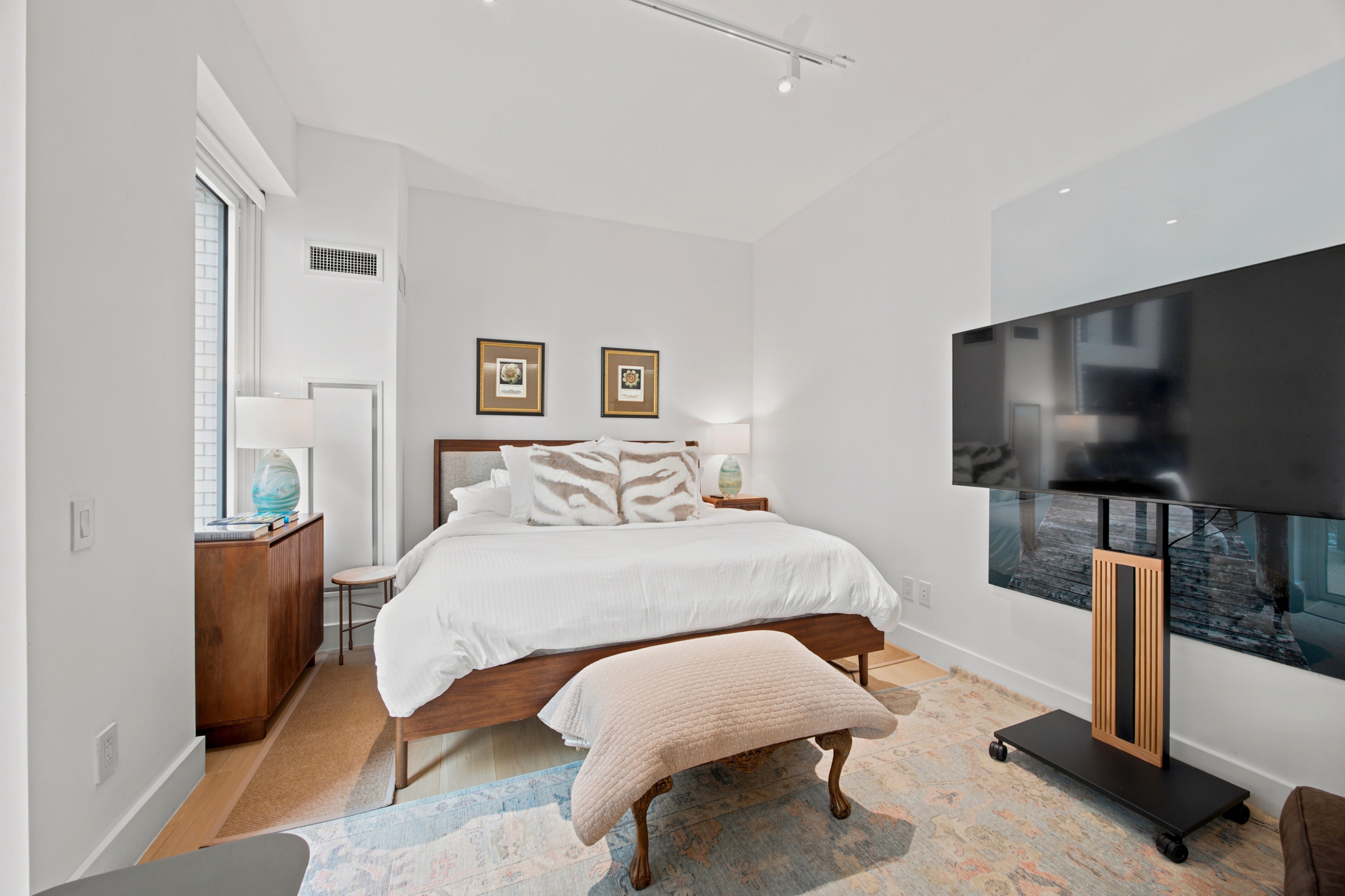15 W 61st Street 3F