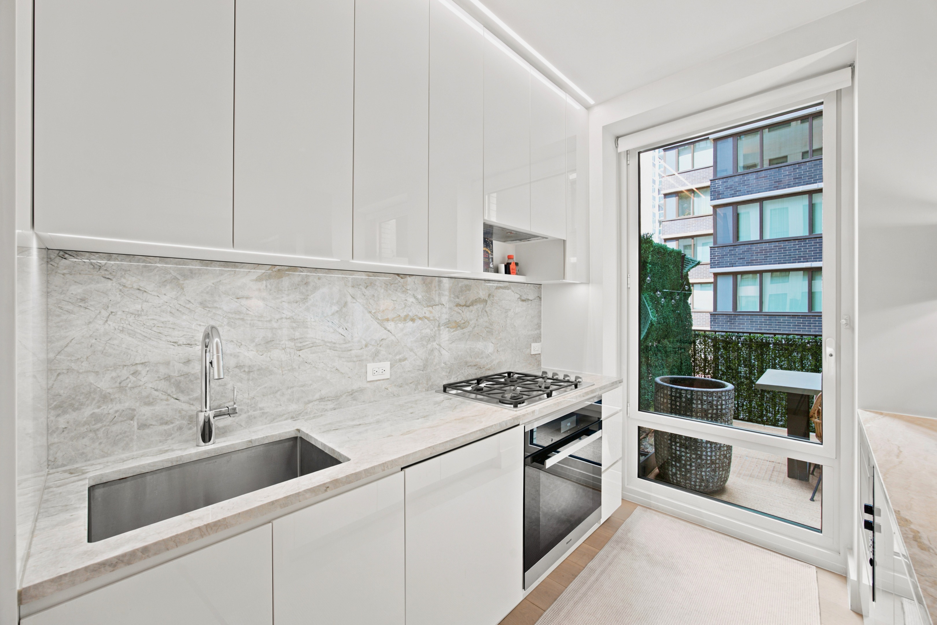 15 W 61st Street 3F