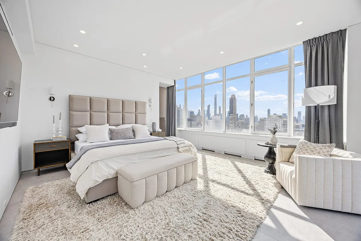 422 E 72nd Street 37AD