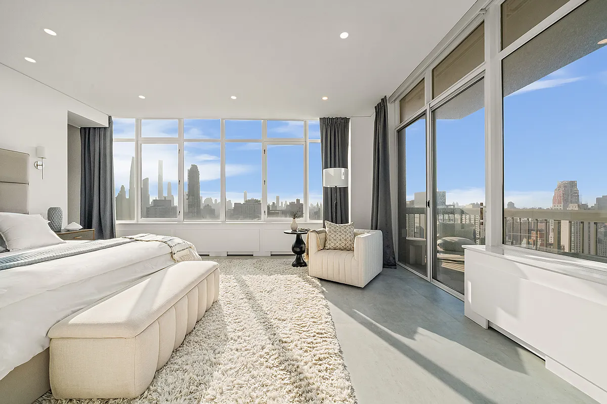422 E 72nd Street 37AD
