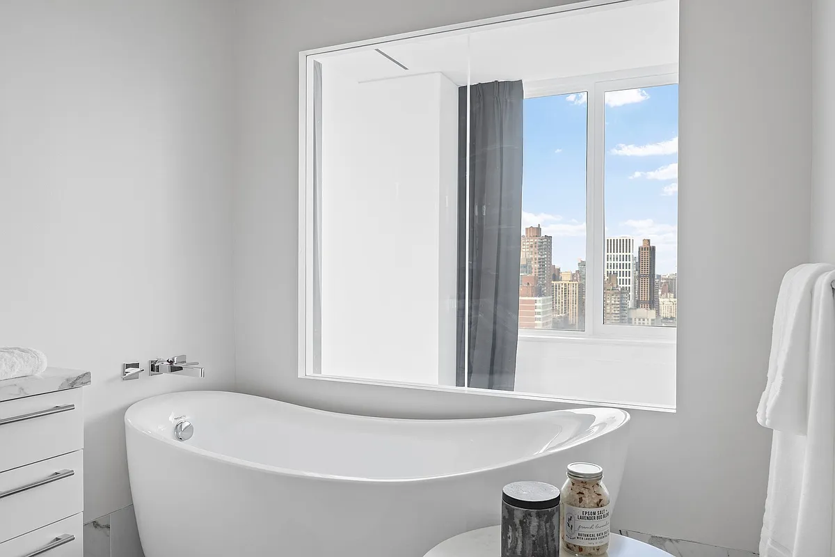422 E 72nd Street 37AD