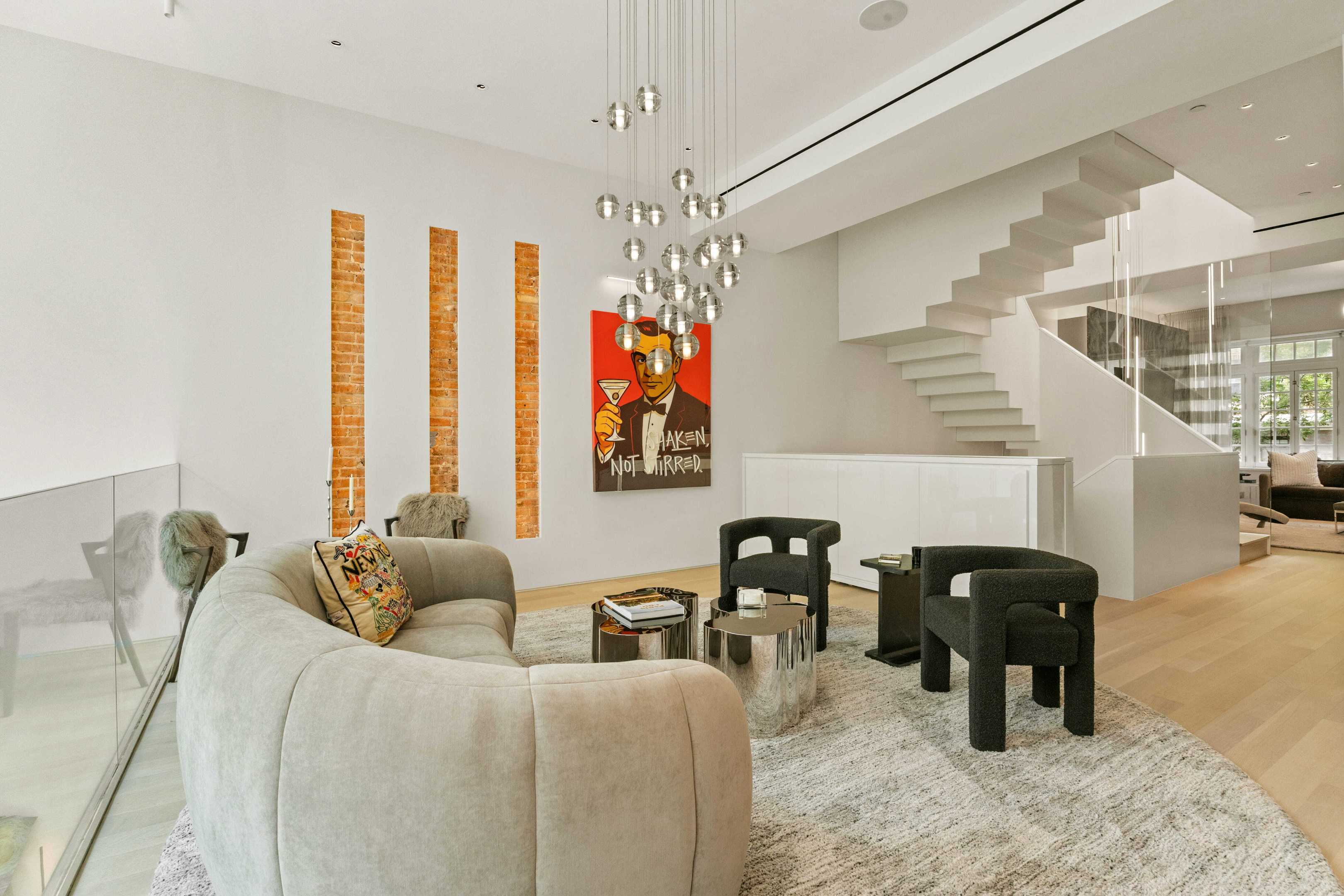 122 Waverly Place