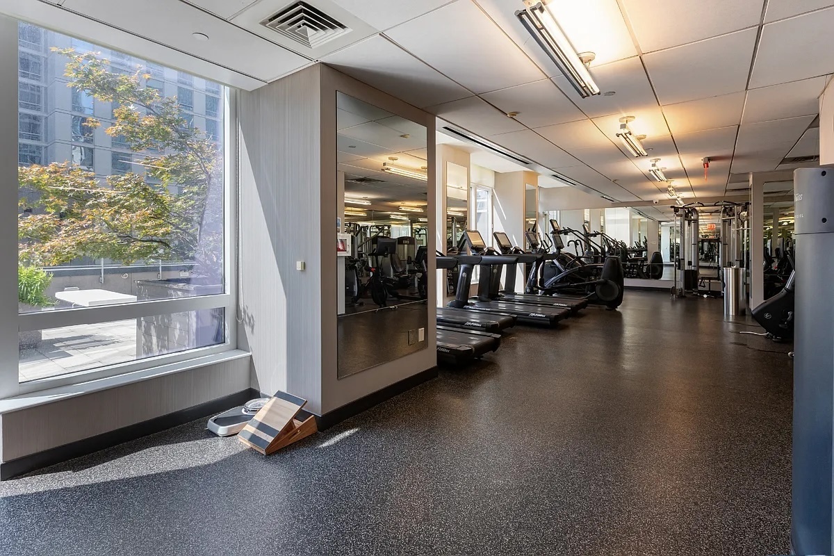 247 W 46th Street 3104