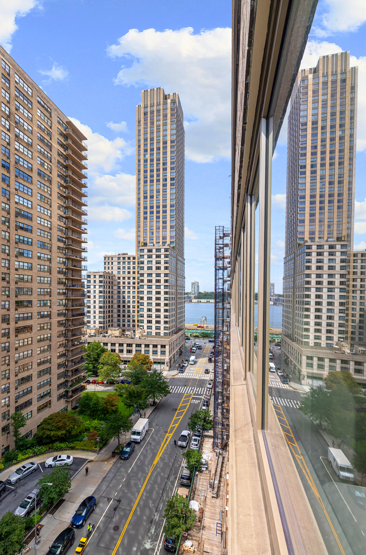 315 W 70th Street 14B2