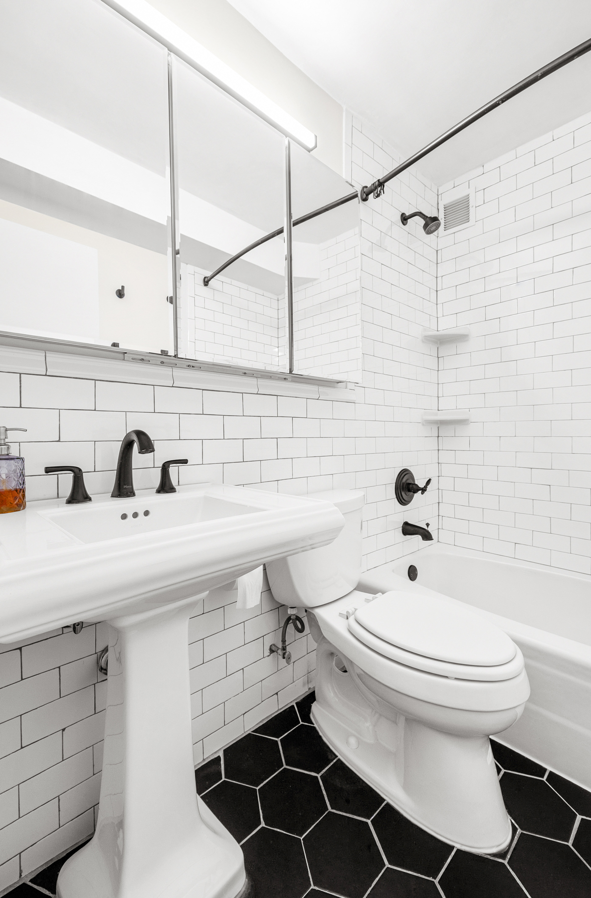 315 W 70th Street 14B2