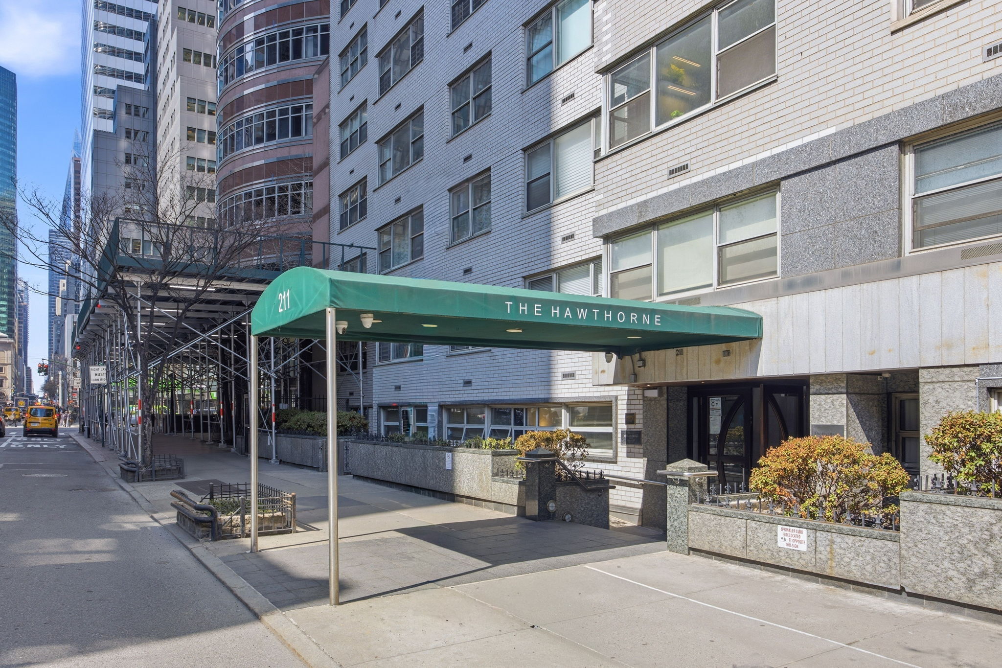 211 E 53rd Street 4K