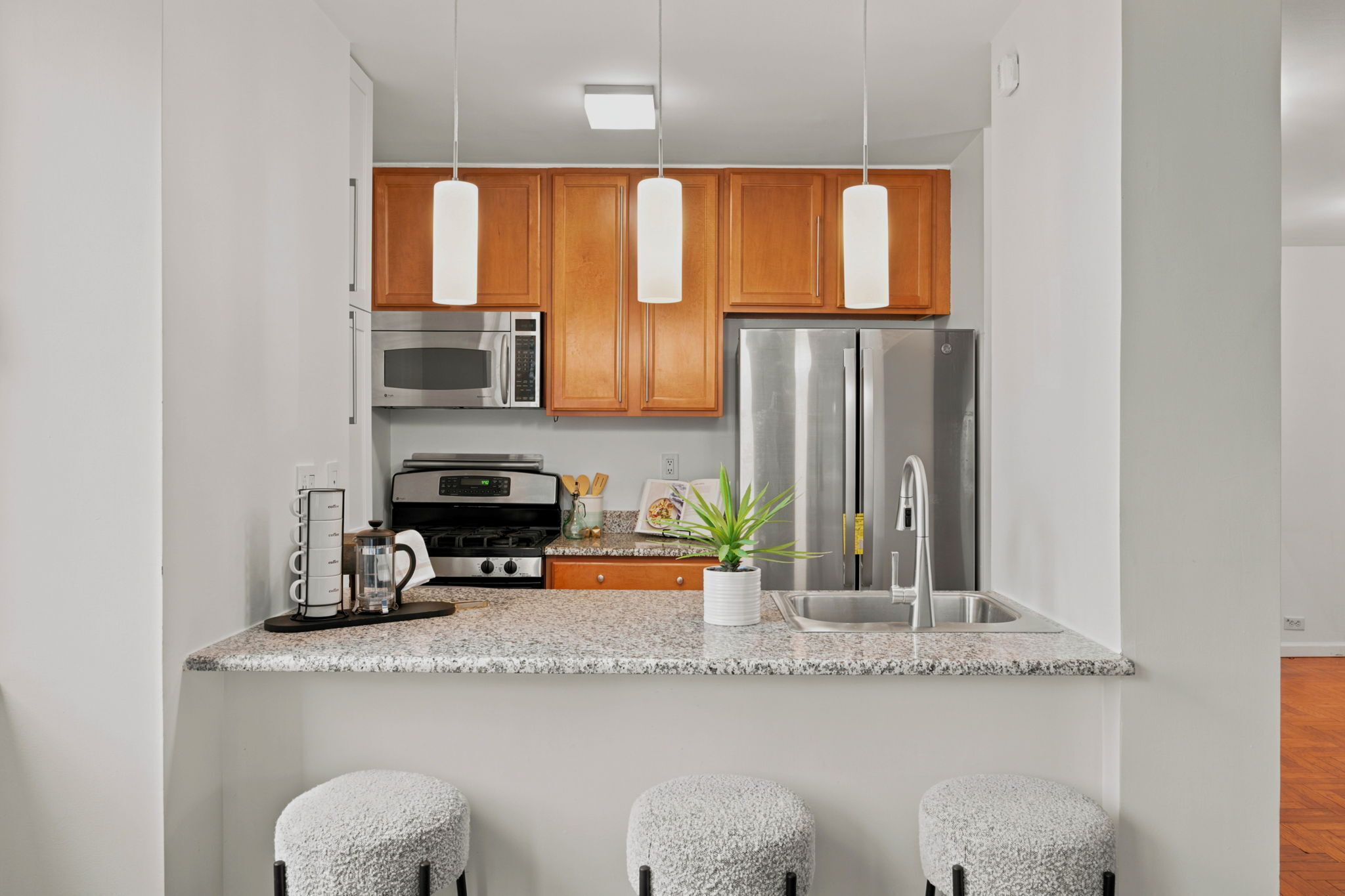 350 W 50th Street 2G