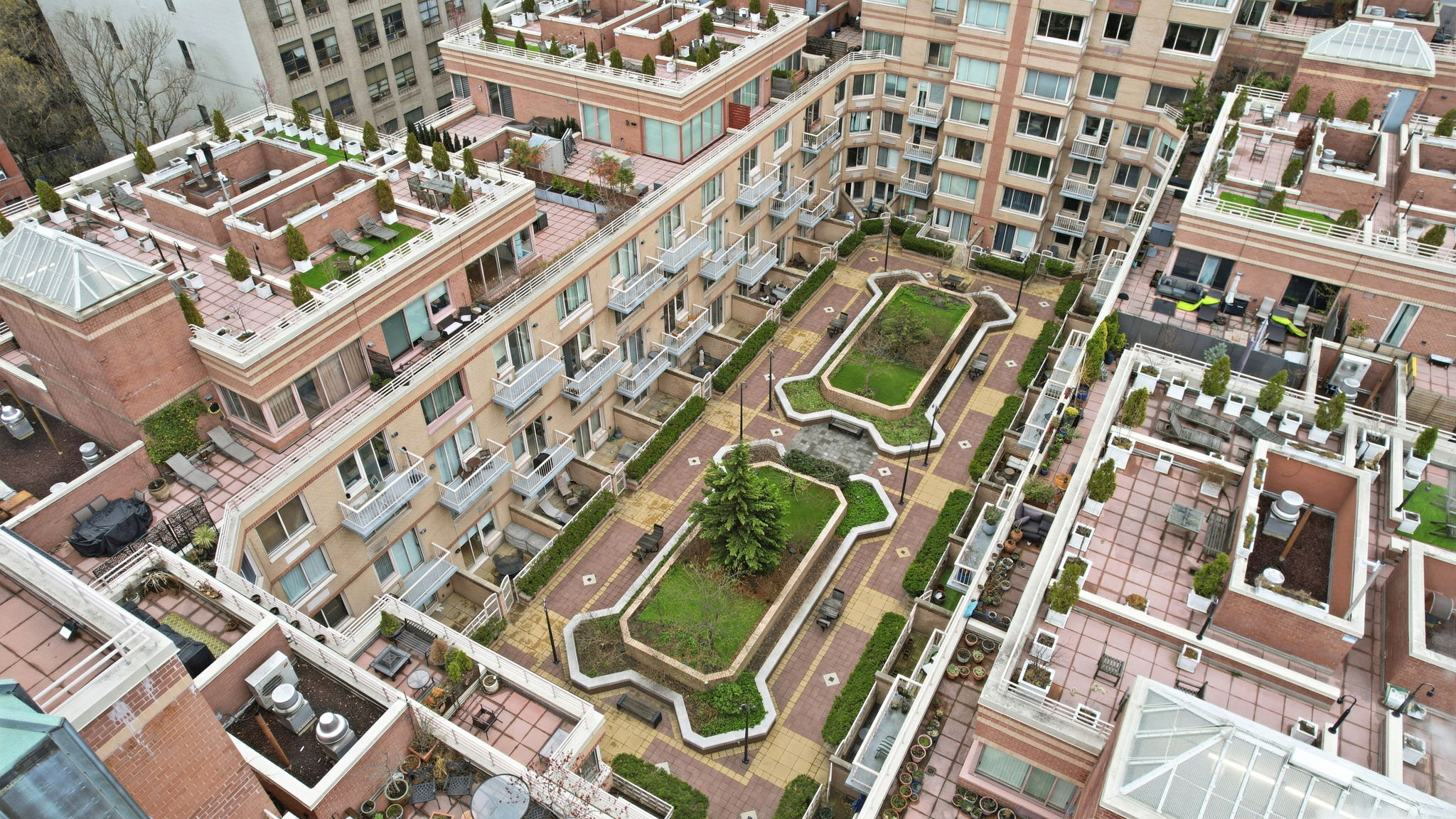 350 W 50th Street 2G