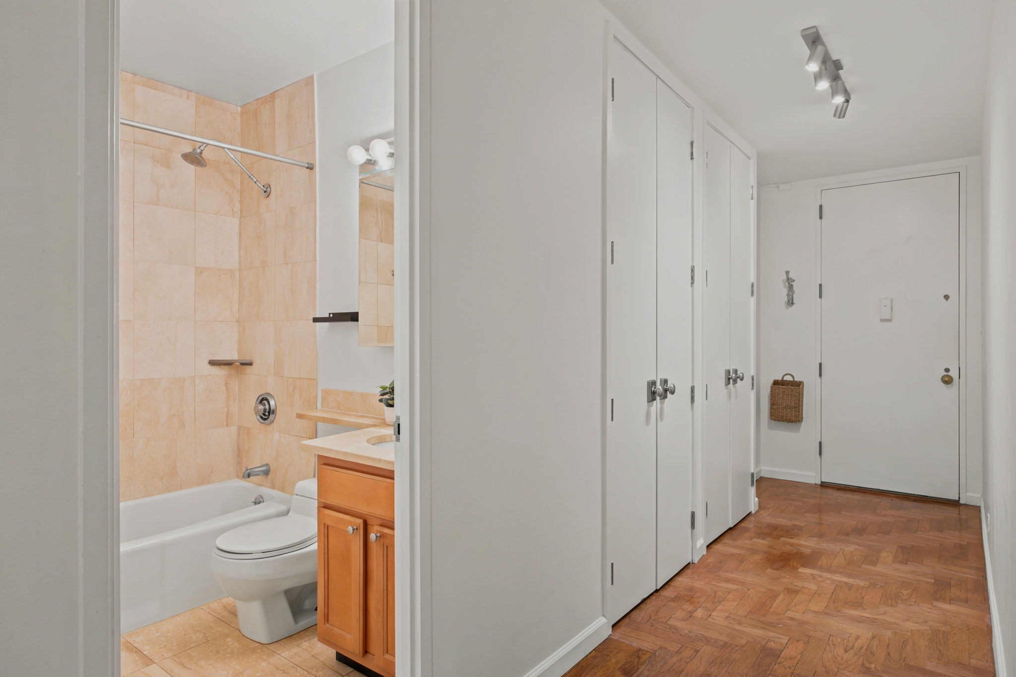 350 W 50th Street 2G