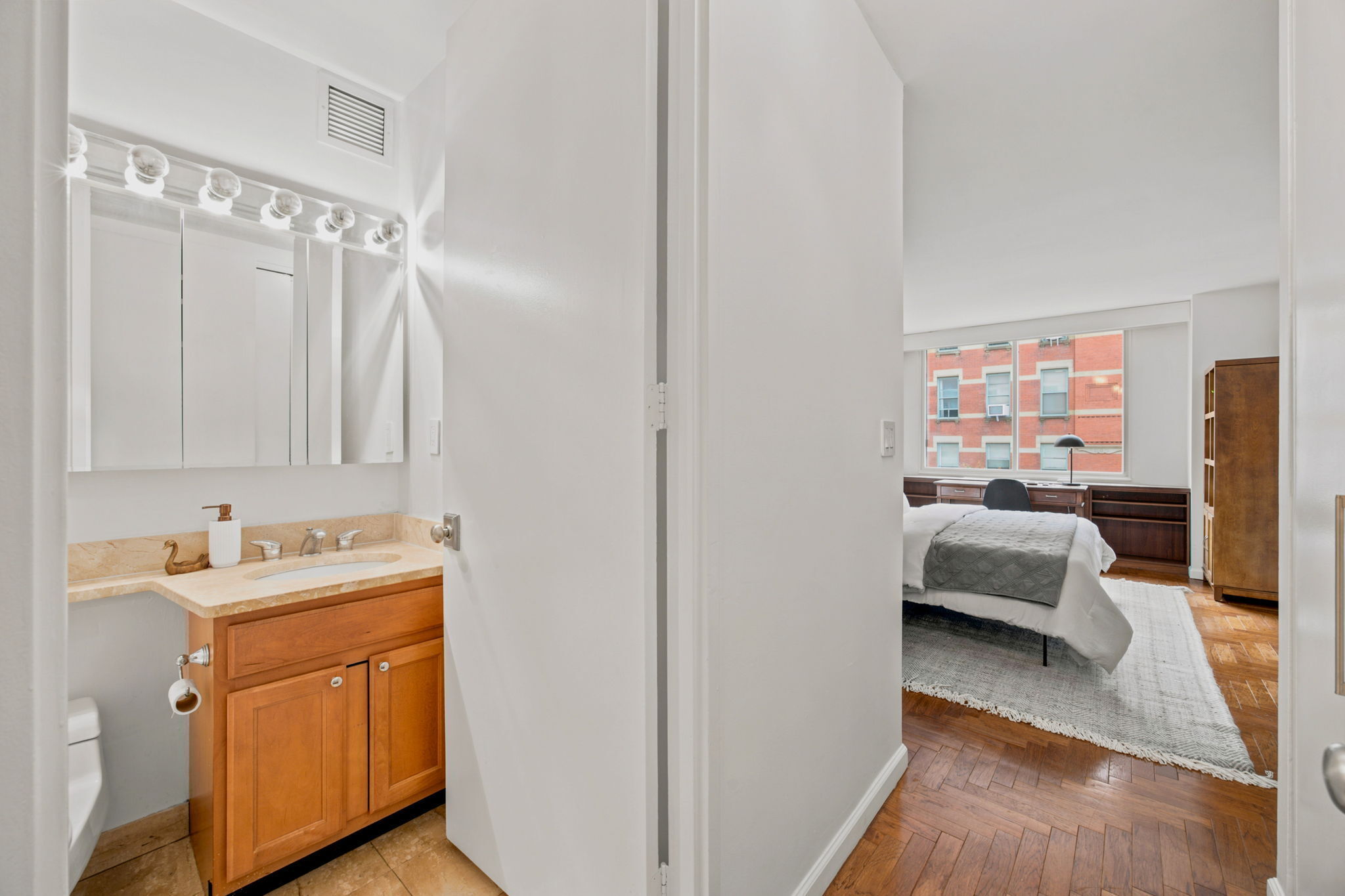 350 W 50th Street 2G