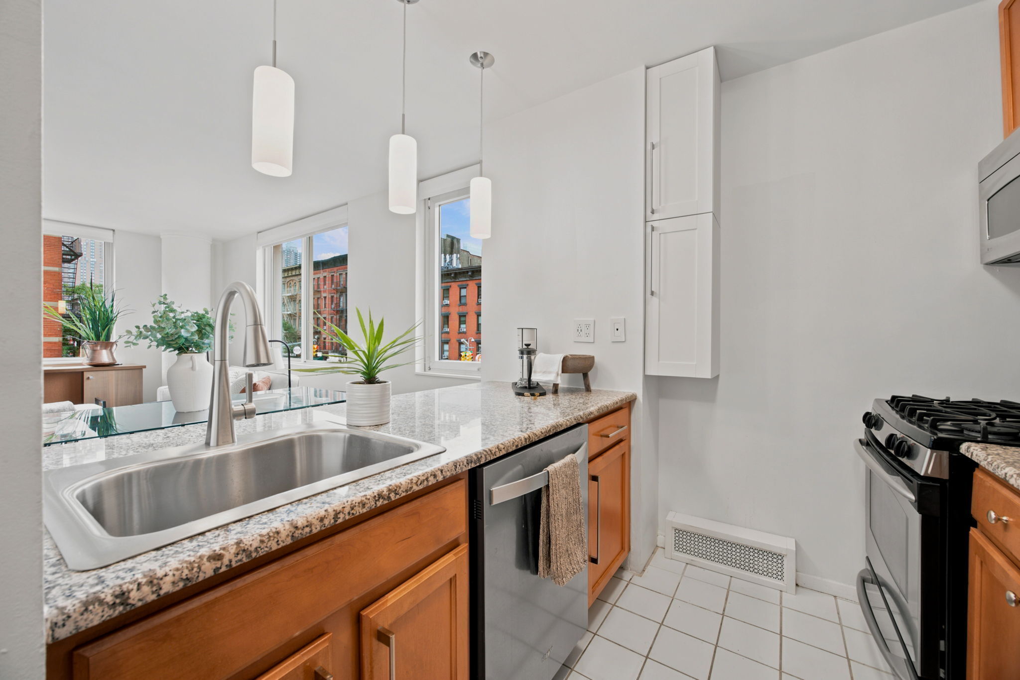 350 W 50th Street 2G