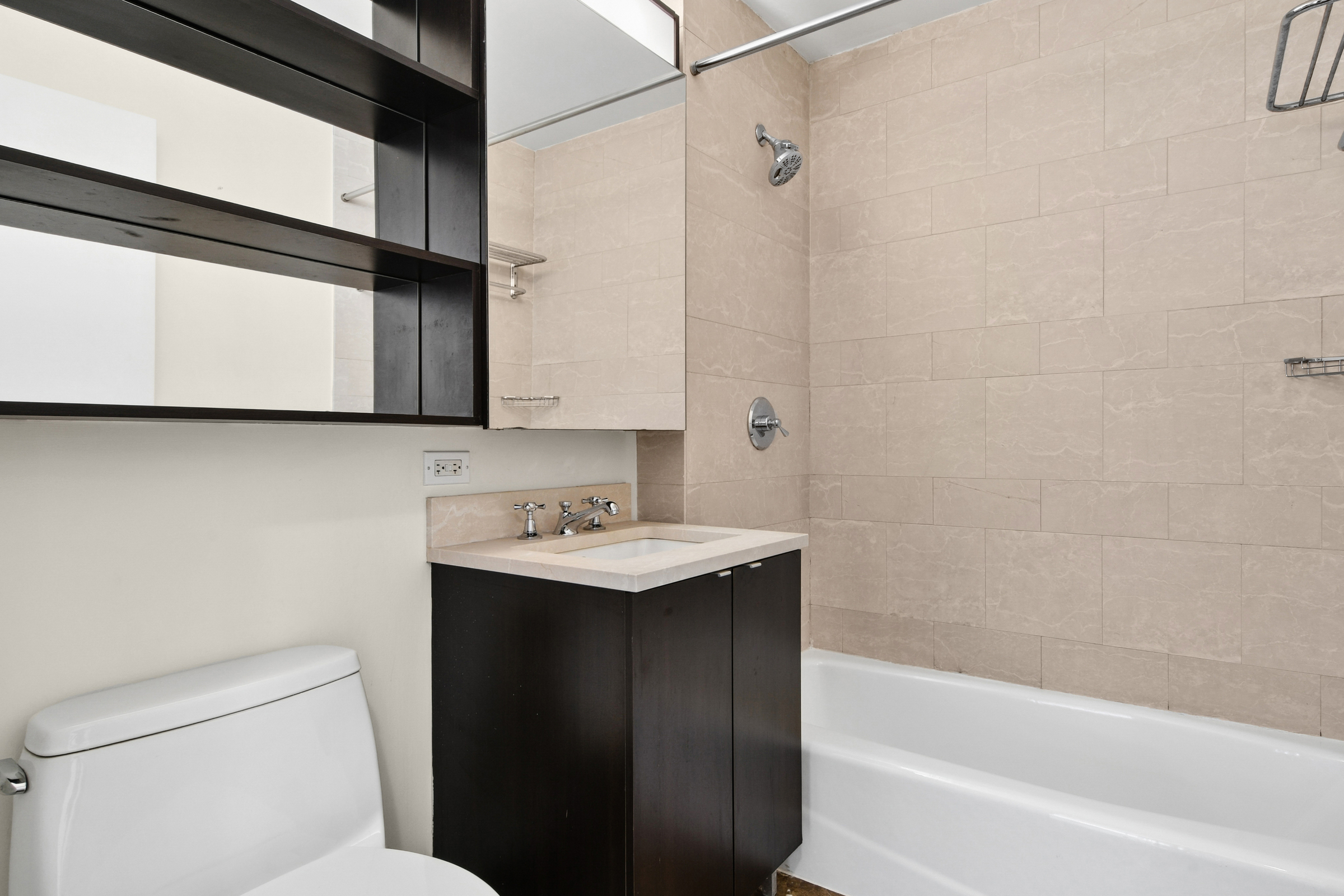 215 E 96th Street 27E