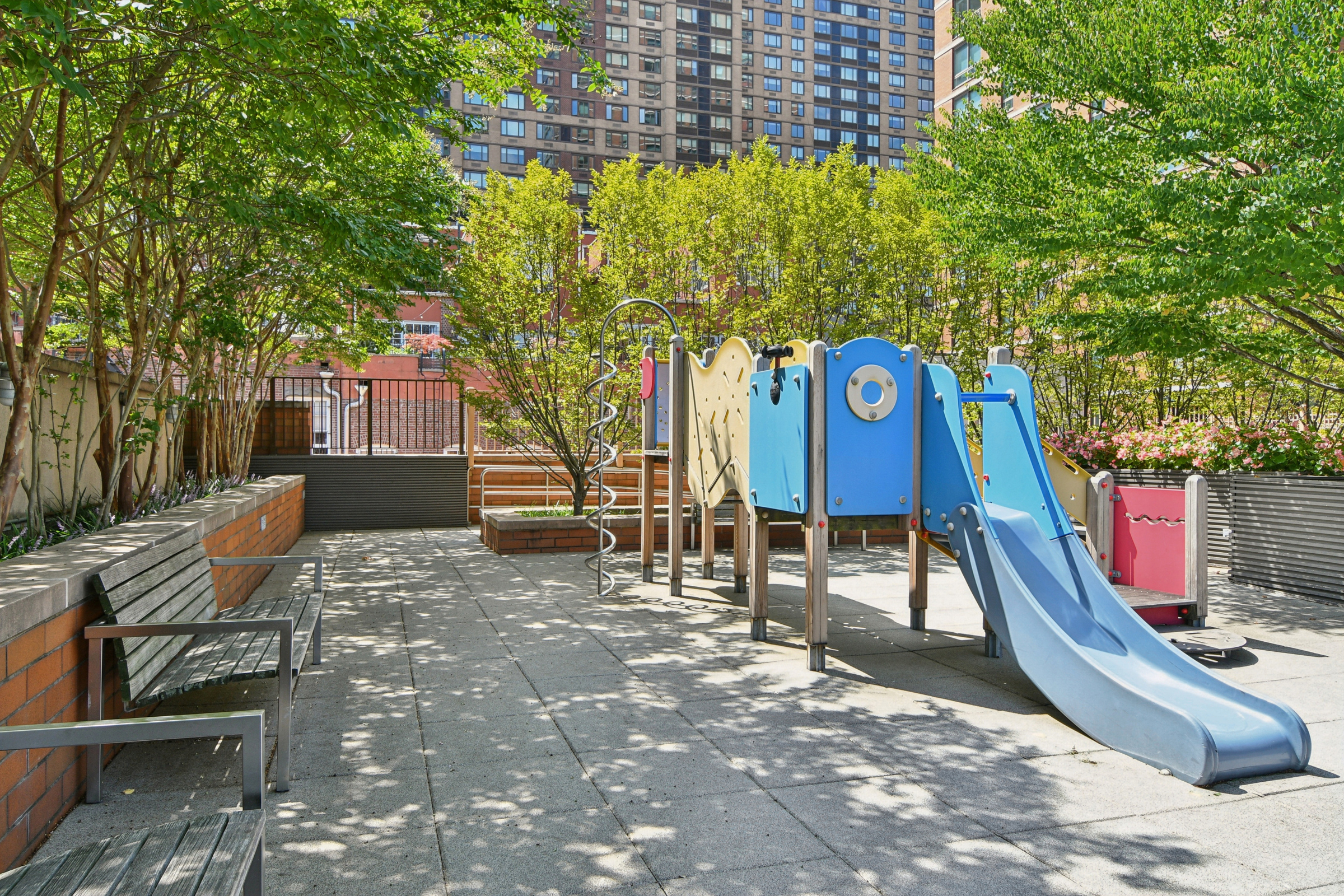 215 E 96th Street 27E