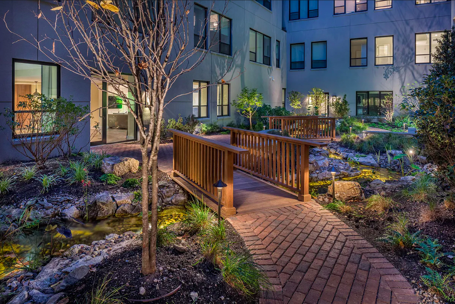 416 W 52nd Street 305