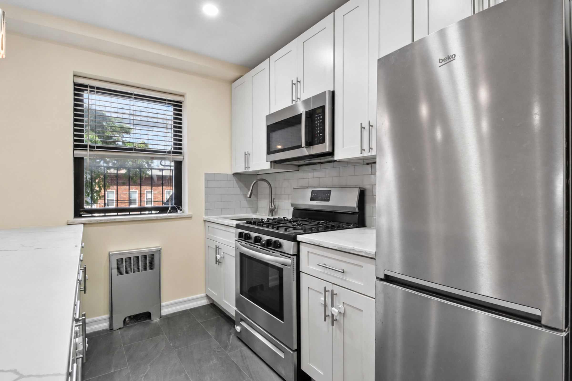 25-10 31st Avenue 2J