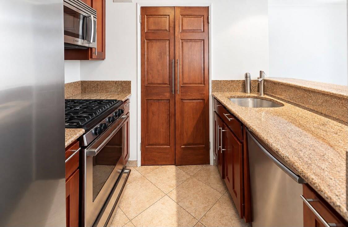 106 Central Park S 9H